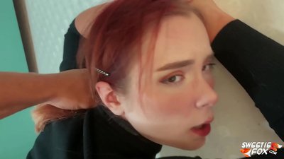 Tawo nga gibuy-an sa baba ug puki Masulundon nga Pula ang Ulo nga Skimpy ug Cum sa Tits